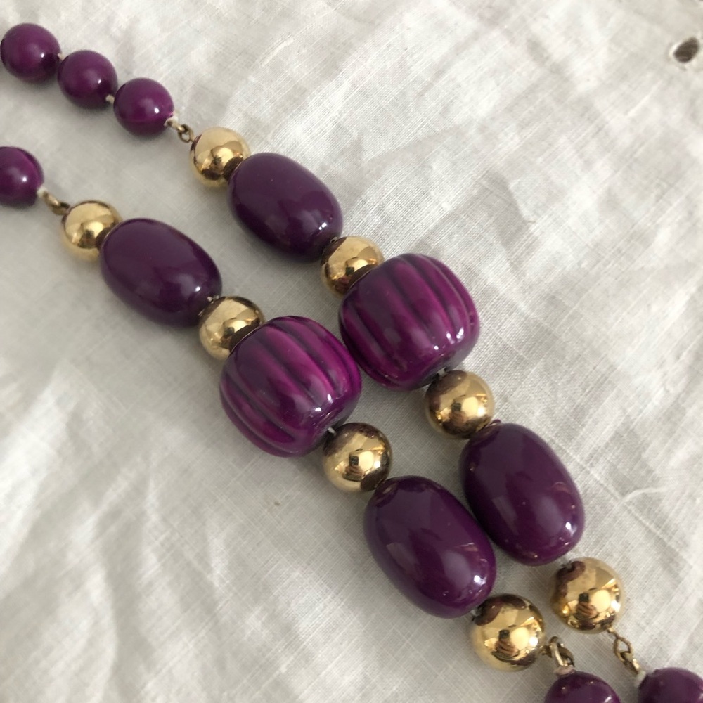 Vtg 80’s Chunky Purple and Gold Beaded Necklace - Picture 3 of 8